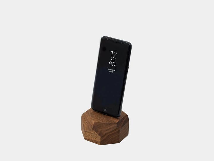 android-docking-station-wooden-android-dock-charger-walnut-usb-c-1