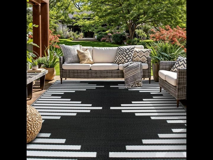world-rug-gallery-bohemian-stripe-diamond-reversible-recycled-plastic-outdoor-rugs-black-5x7-1