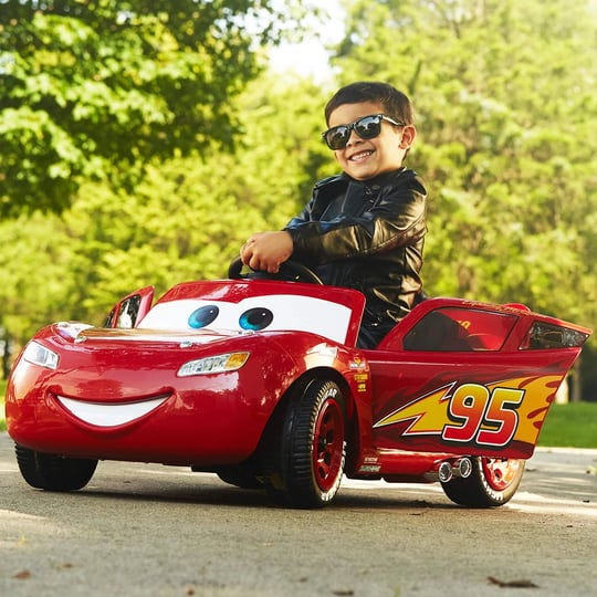 disney-pixar-cars-3-lightning-mcqueen-6v-battery-powered-ride-on-1