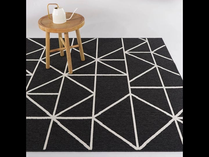 balta-5-x-7-ft-black-indoor-outdoor-geometric-area-rug-3102728-1