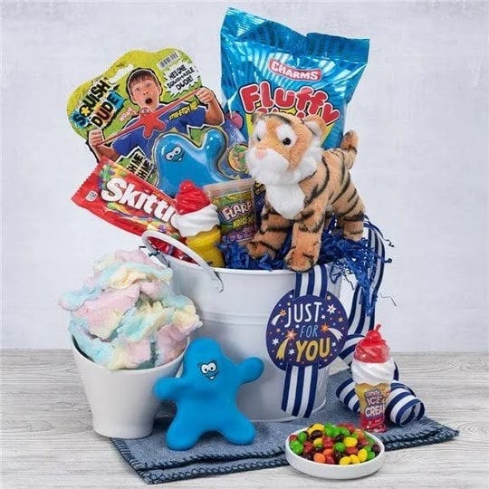 prefilled-easter-gift-for-boys-by-gourmet-gift-baskets-1