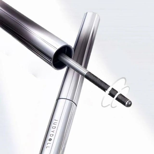 White Mascara: Precision Micro-Curve Design for Longer, Lash-Perfect Lashes | Image