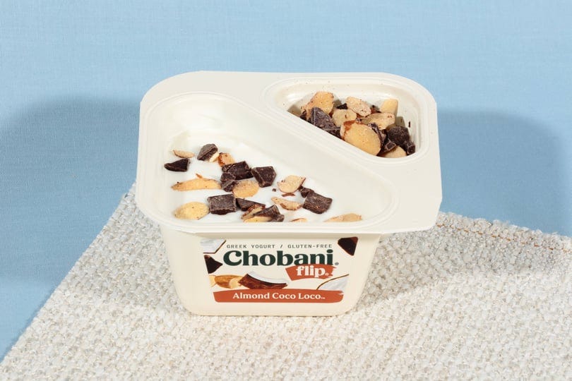 chobani-flip-low-fat-greek-yogurt-almond-coco-loco-4-5-oz-cup-1