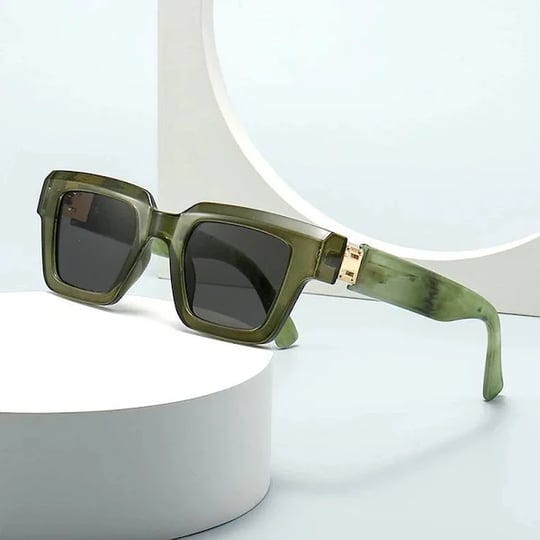 jade-retro-square-sunglasses-green-1