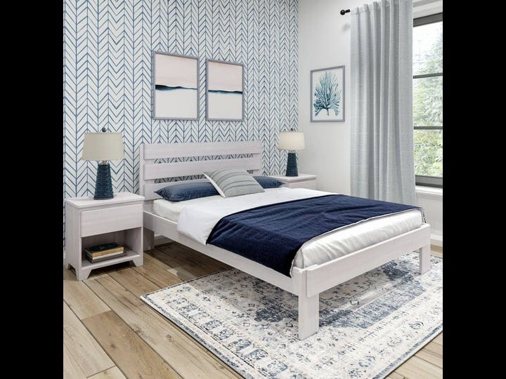 rustic-queen-bed-with-slatted-headboard-white-wash-plankbeam-1