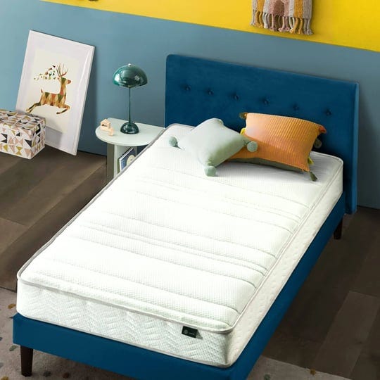 zinus-6-inch-foam-and-spring-mattress-twin-1