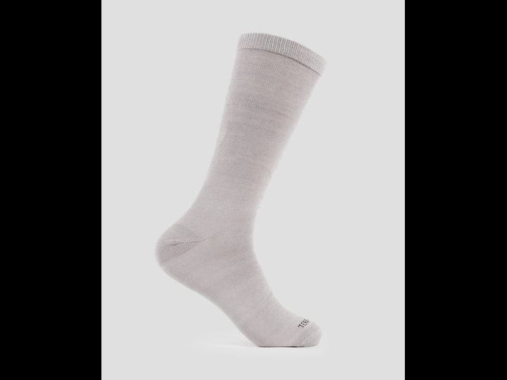 thermasilk-mid-calf-silk-sock-liners-1