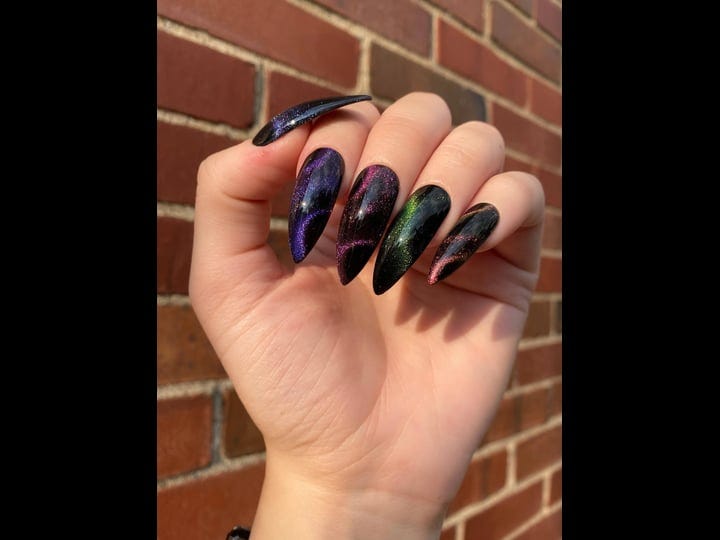 eclipse-color-shifting-cats-eye-press-on-nails-fake-nails-dark-nails-glue-on-nails-1