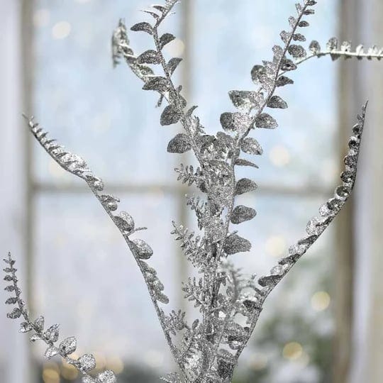 silver-glittered-artificial-fern-stem-4-x-35-silver-grey-craft-supplies-from-factory-direct-craft-1