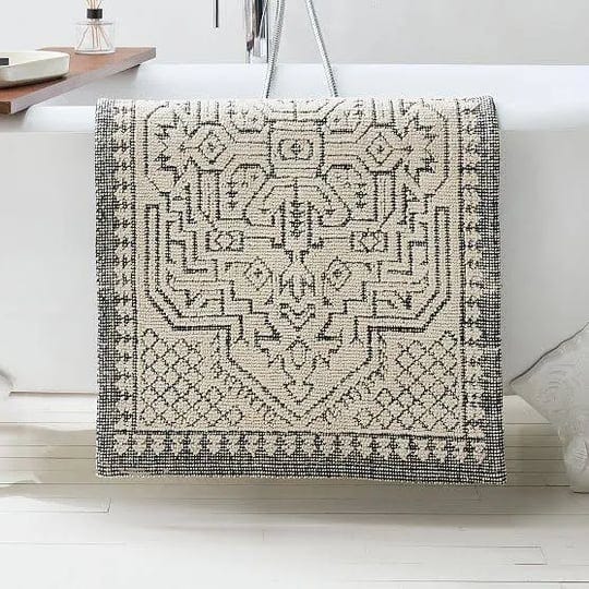 woven-persian-bathmat-21-x-34-black-west-elm-1