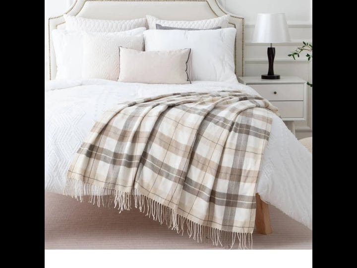 battilo-home-fall-plaid-throw-blanket-for-couch-1
