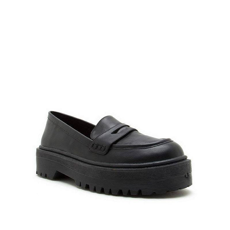Comfortable Vegan Flatform Loafers in Black | Image