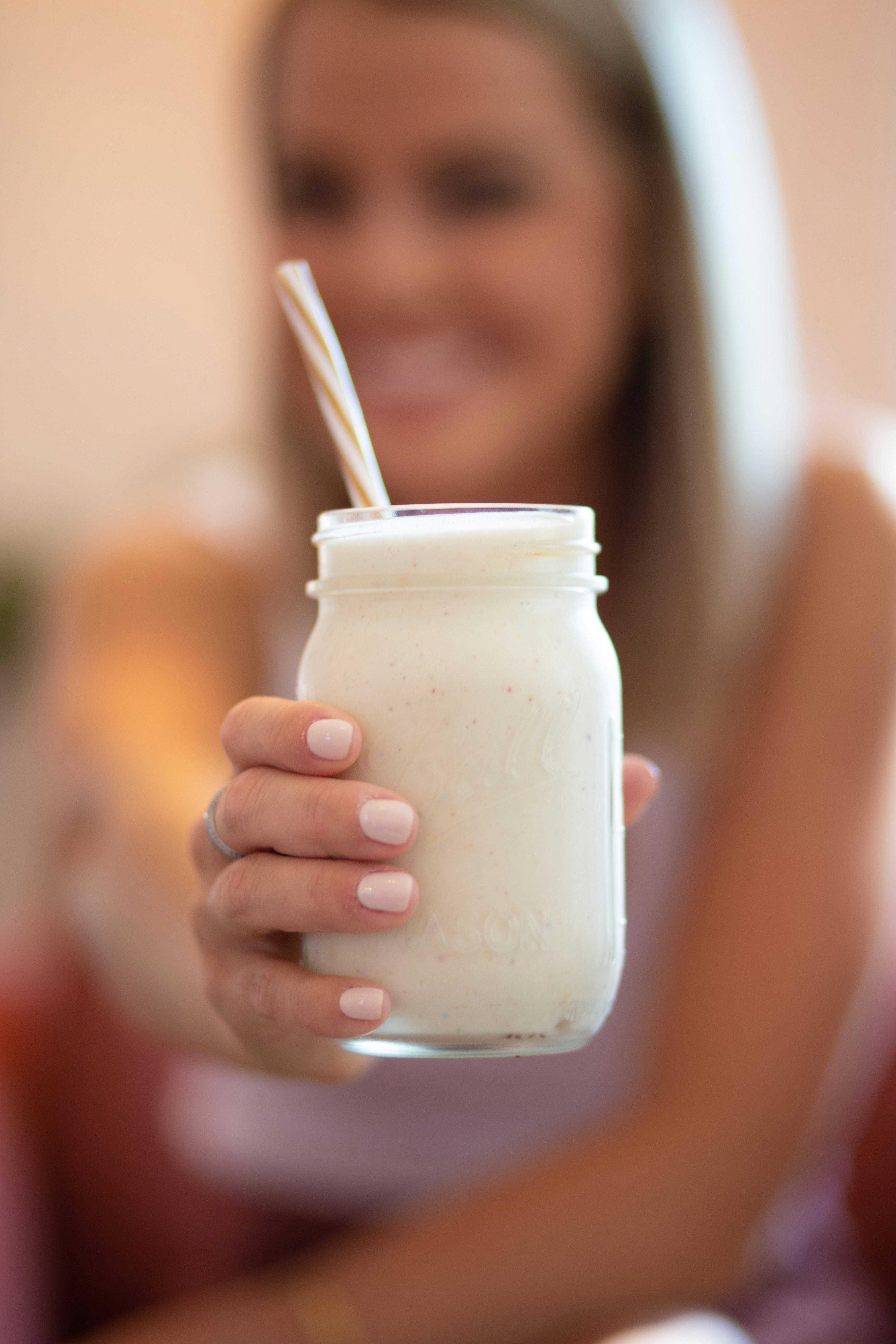 Delicious and Healthy Smoothie Recipes with Yogurt