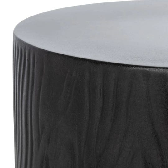 safavieh-trunk-outdoor-concrete-round-accent-table-black-1