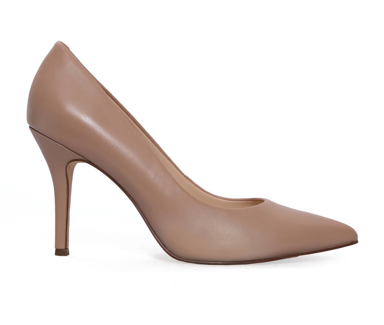 Sophisticated Nine West Flax Pump Shoes in Nude Leather | Image