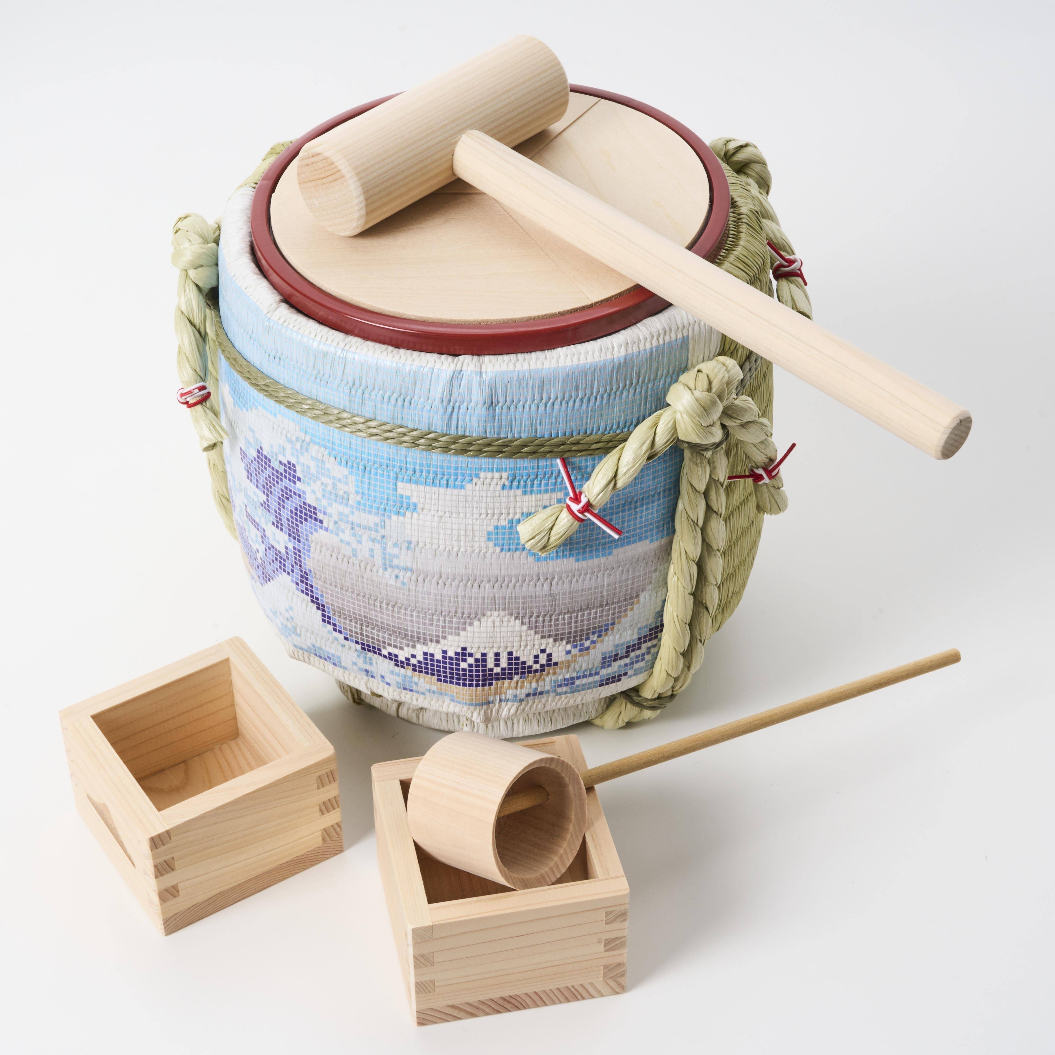 Mini Komodaru Sake-Barrel Set: Celebrate Japanese Style with Hokusai's Great Wave | Image