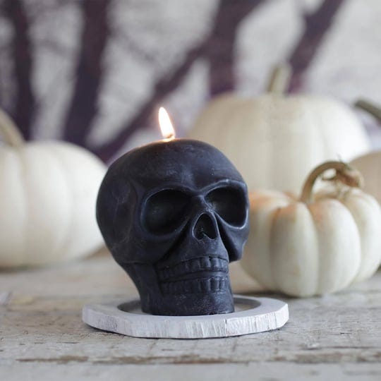 black-skull-candle-beeswax-big-dipper-wax-works-1