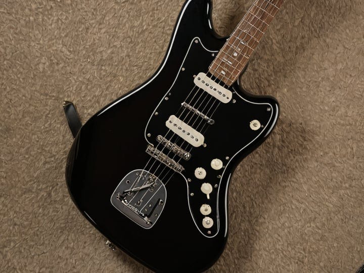 Squier-Jazzmaster-2