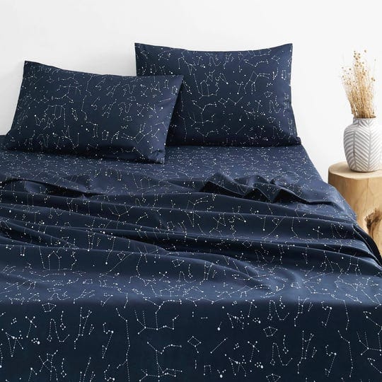 wake-in-cloud-queen-size-bed-sheets-4-piece-fitted-flat-sheet-set-deep-pocket-navy-blue-constellatio-1