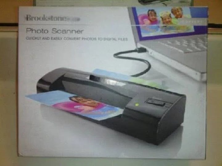 brookstone-photo-scanner-1