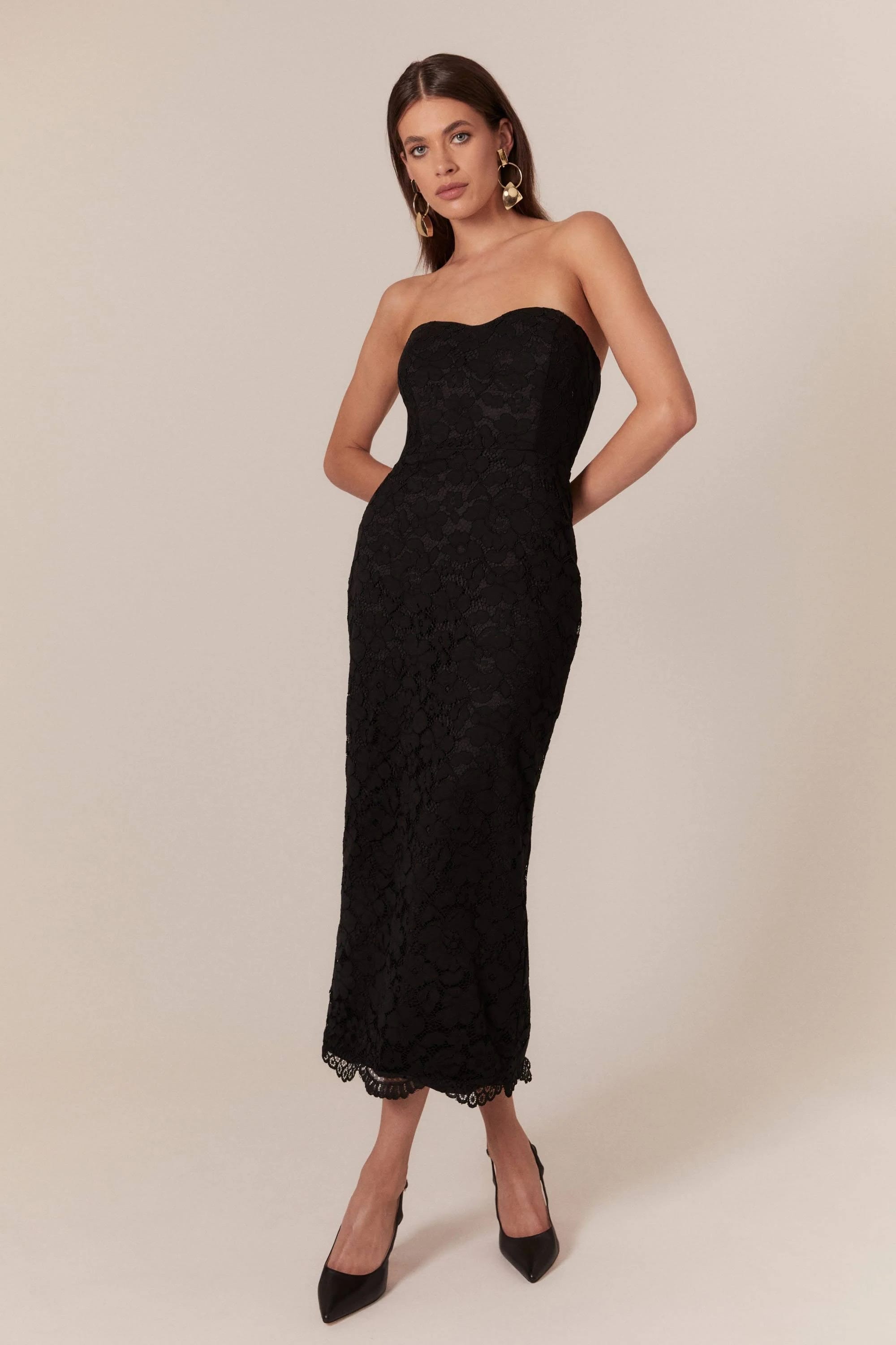 Elegant Lace Midi Dress with Sweetheart Neckline and Detachable Straps | Image