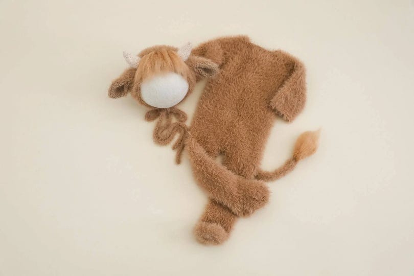 pre-ordernewborn-knitted-fuzzy-fluffy-highland-cow-outfit-cow-costume-newborn-photography-prop-baby--1