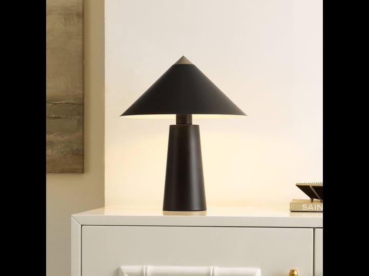 safavieh-17-in-syuna-table-lamp-1