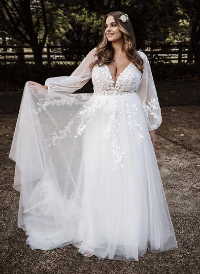 boho-plus-size-a-line-long-sleeves-lace-wedding-dresses-with-v-neck-sweep-train-missacc-1