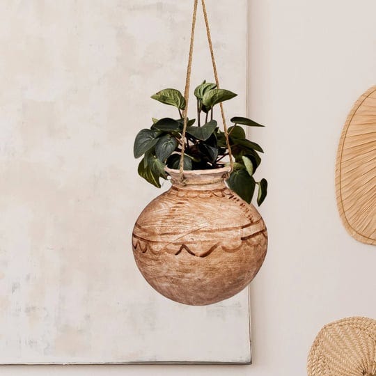 large-hanging-clay-pot-with-jute-hanger-each-one-will-vary-1