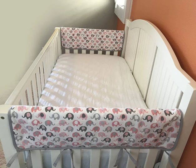 effe-bebe-reversible-crib-rail-cover-1