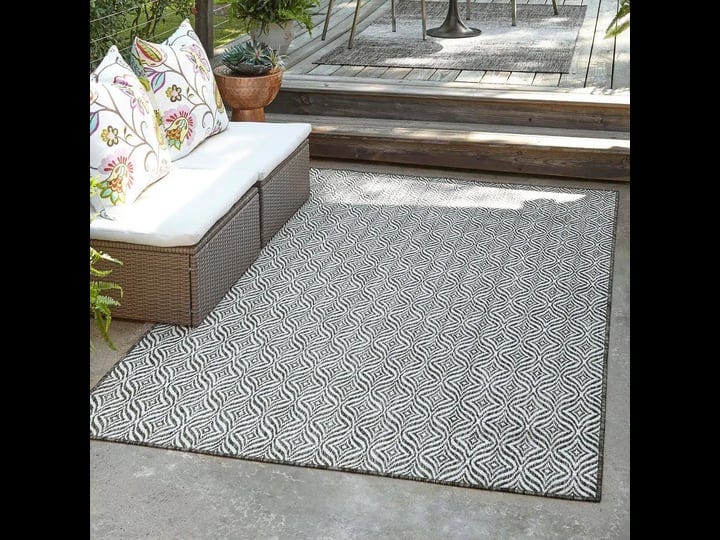 unique-loom-outdoor-trellis-2x3-black-accent-rug-indoor-outdoor-rug-1