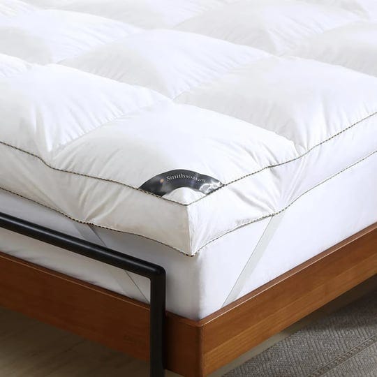 smithsonian-4-goose-down-top-featherbed-queen-white-1