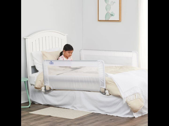 regalo-swing-down-double-sided-safety-bed-rail-1