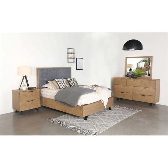 maklaine-4-piece-wood-queen-bedroom-set-light-honey-brown-and-gray-1
