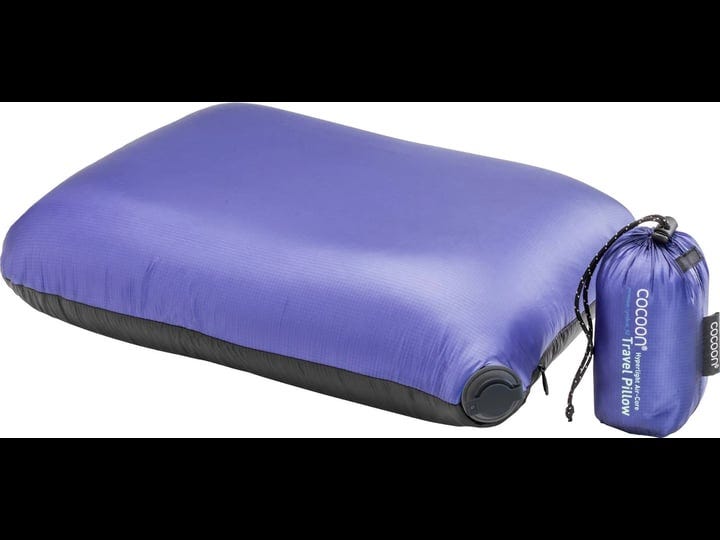 cocoon-air-core-hyperlight-pillow-1