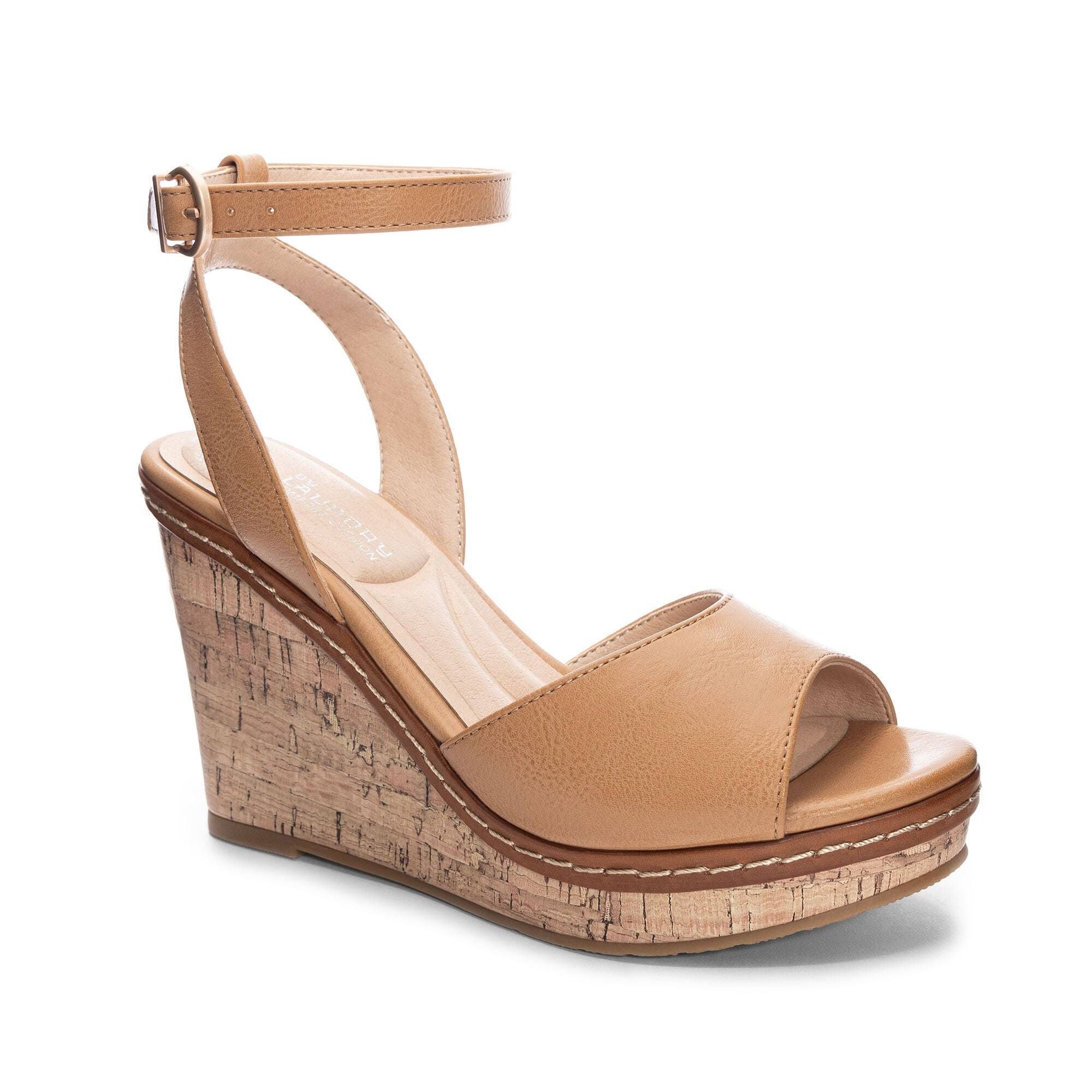 Summertime Nude Platform Sandal with Leathery Charm | Image