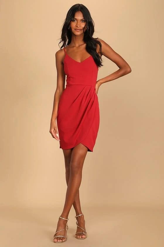 V-Neck Bodycon Dress in Red for a Timeless Look | Image