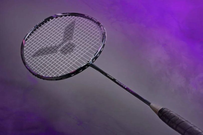 victor-thruster-ryuga-ii-lee-zii-jia-badminton-racket-3u-1