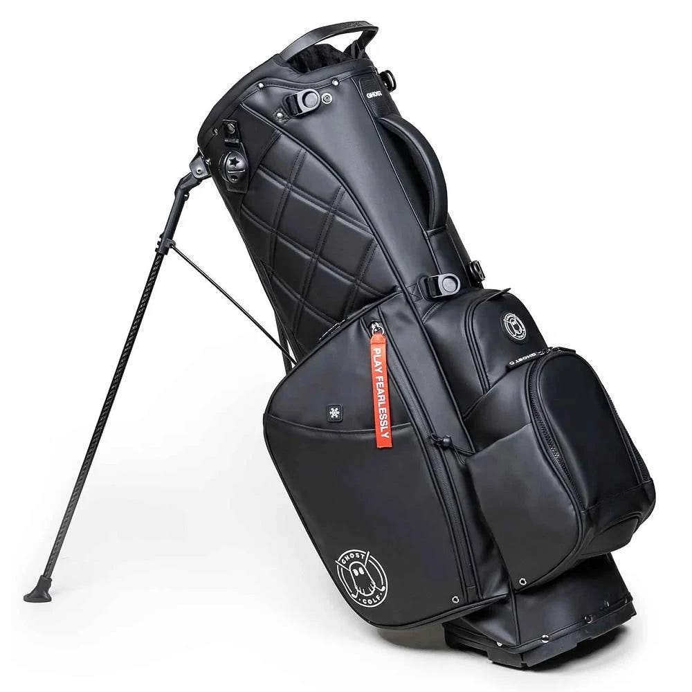 Ultimate Lightweight Stand Bag for Comfortable Golf Experience | Image