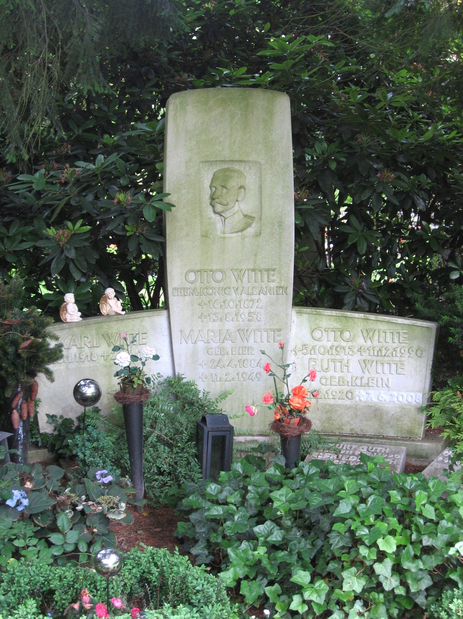 Otto Witte's gravesite in Hamburg - photo: wikipedia