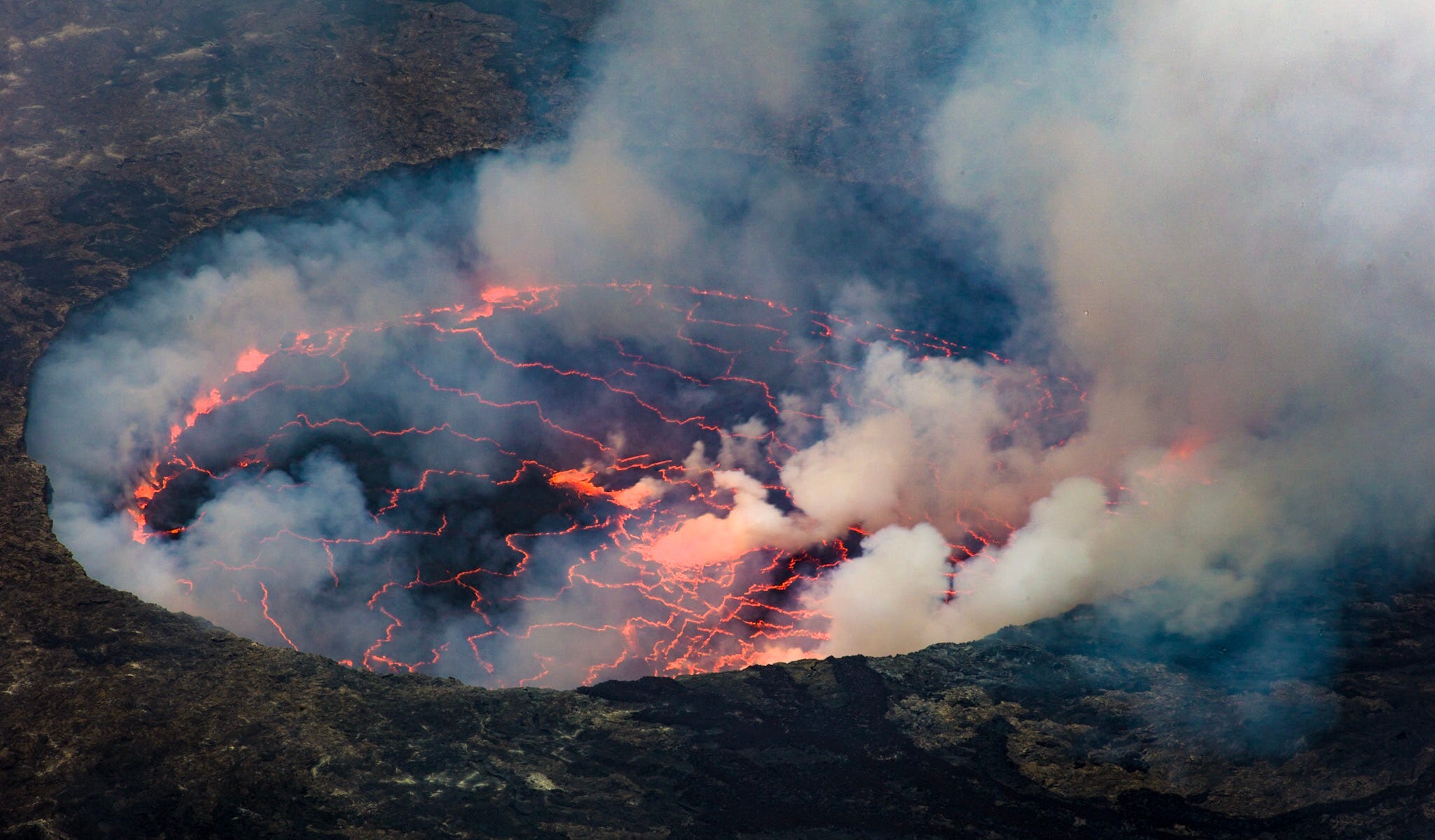 Nyiragongo lava lake 