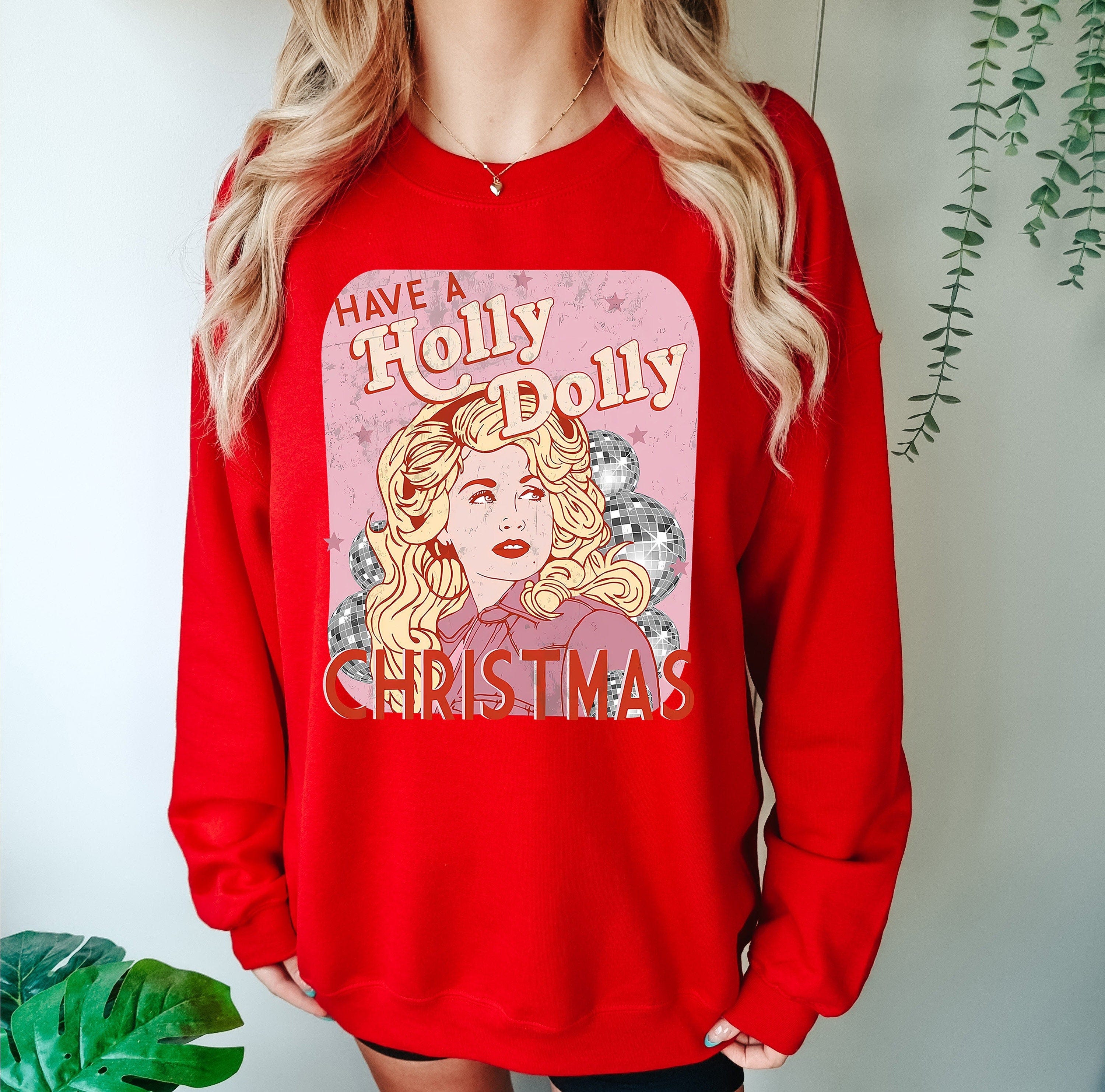 Holly Dolly Retro Sweatshirt - Christmas Western Xmas Shirt with Dolly Parton Theme