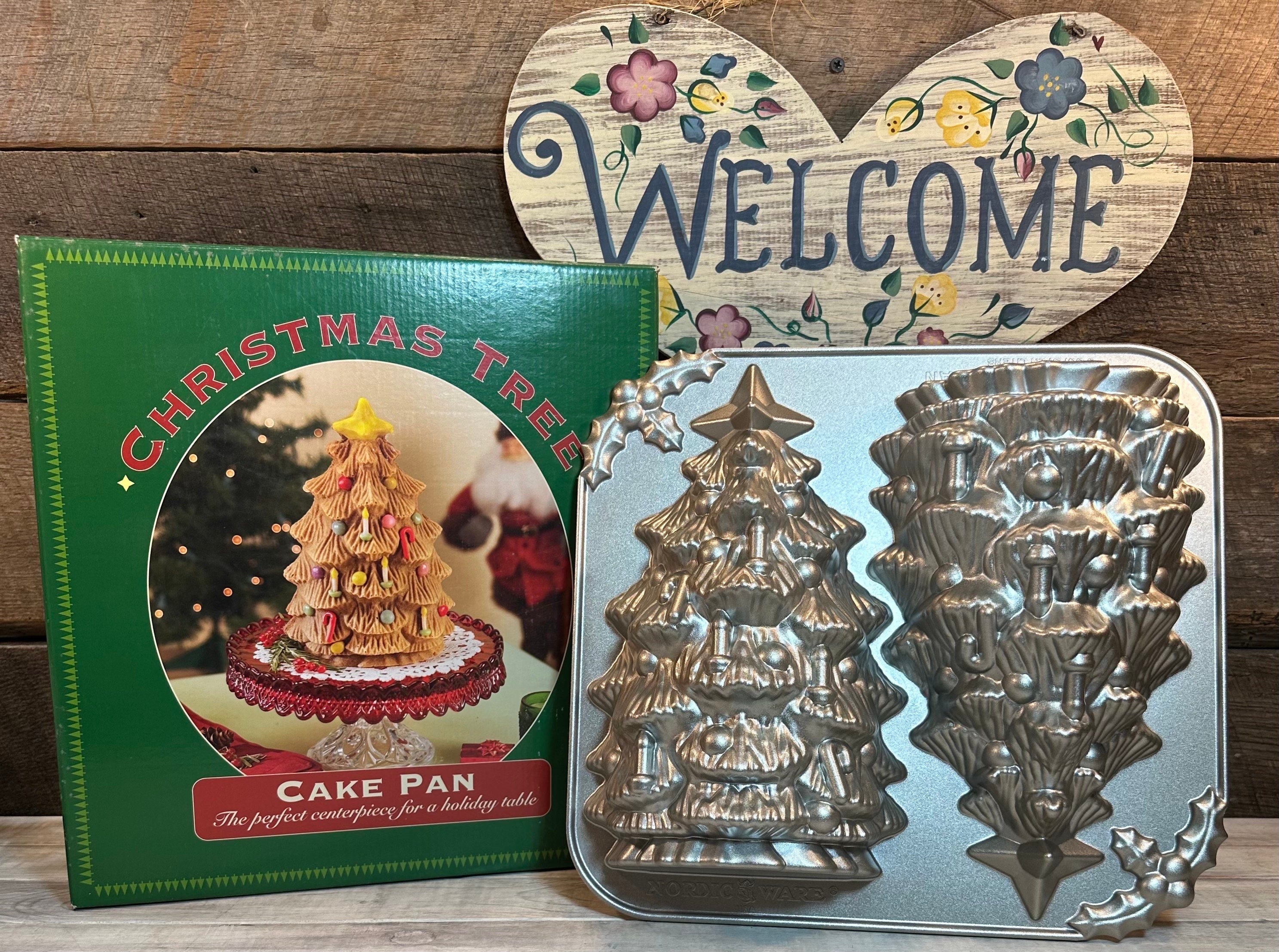 Gorgeous NORDIC WARE Christmas Tree 3-D Cake Pan with Original box- Cast Aluminum, Christmas Party, Christmas Cake