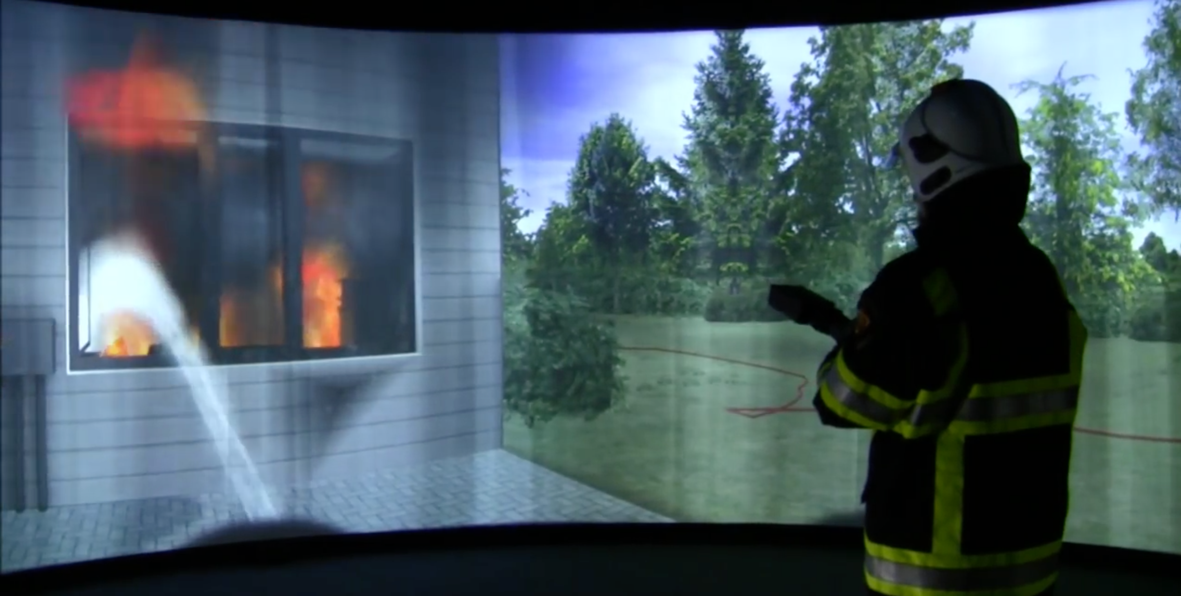 Augmented and virtual reality in firefighting