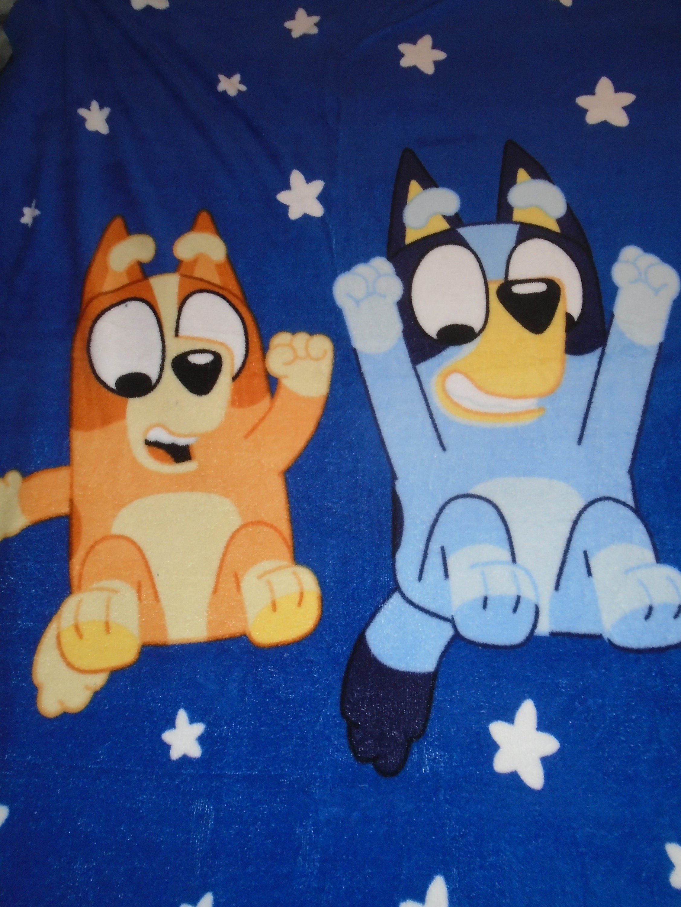 Bluey and Family Cartoon Character Double Sided Hand Tied Fleece Rag Kids / Toddler Blanket ~ Brand New