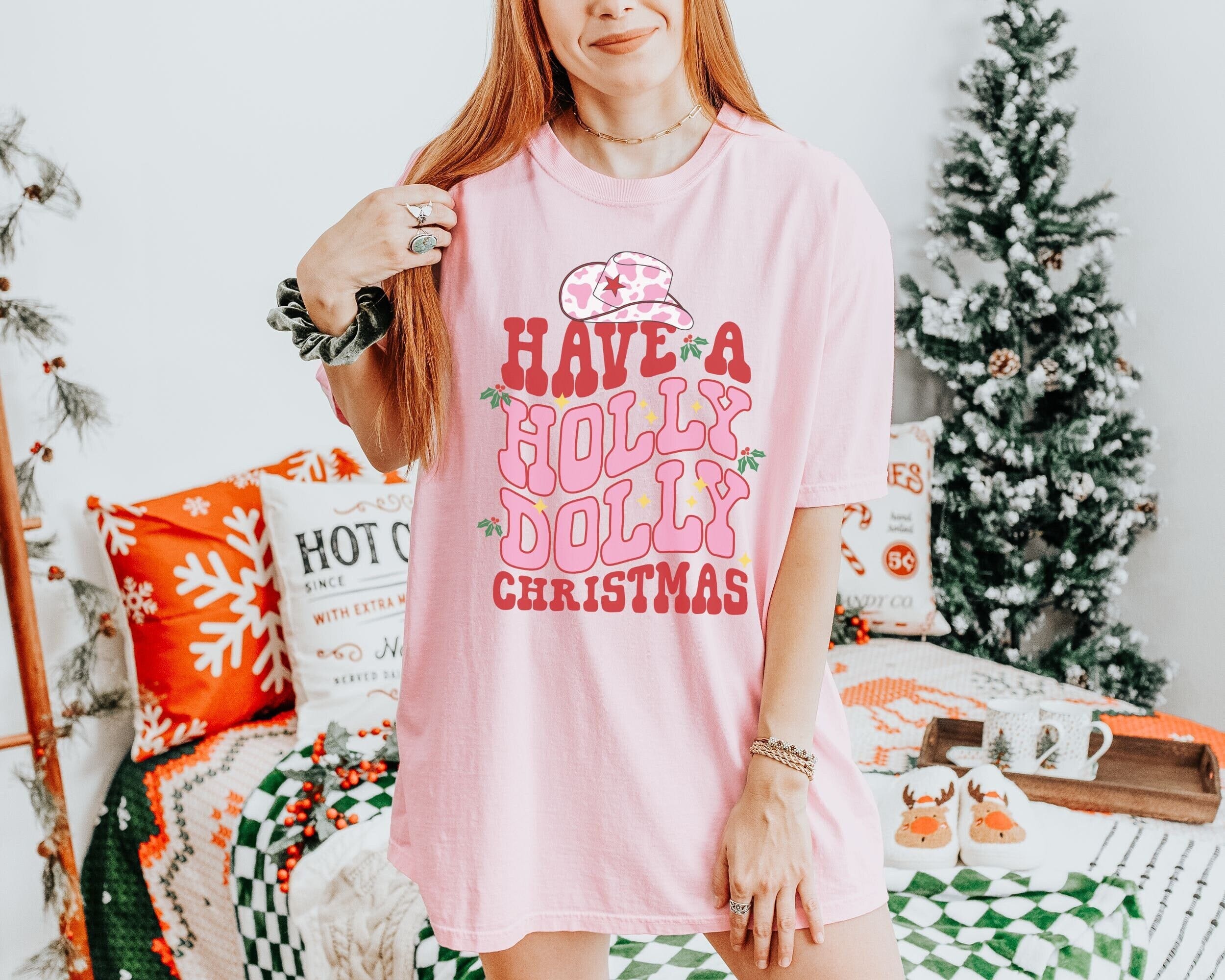 Holly Dolly Christmas Shirt Oversized Pink Western Xmas Tee Western Christmas Comfort Colors Shirt Country Christmas Gift for Friend