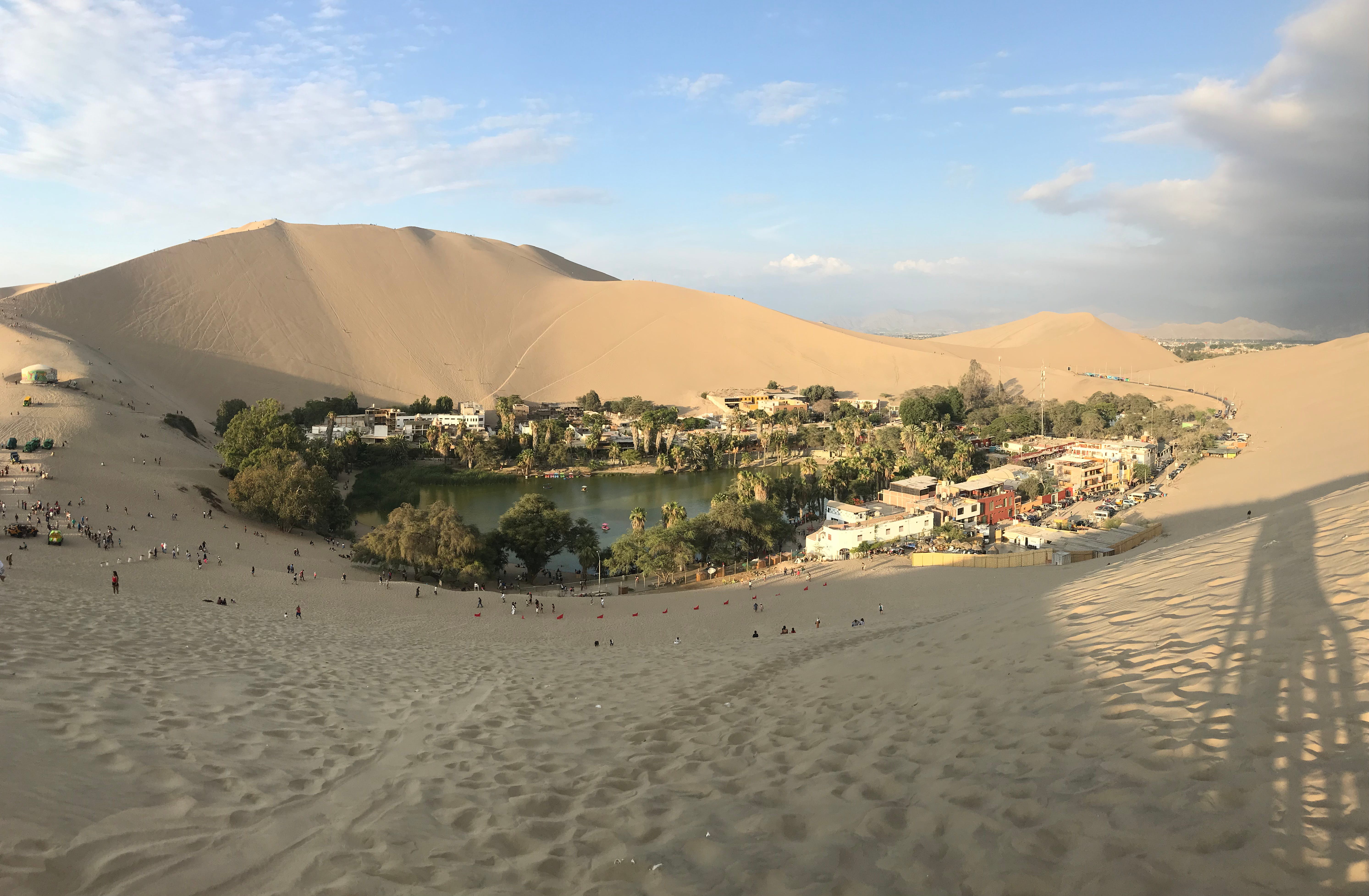 Huacachina, an oasis or a tourist base?