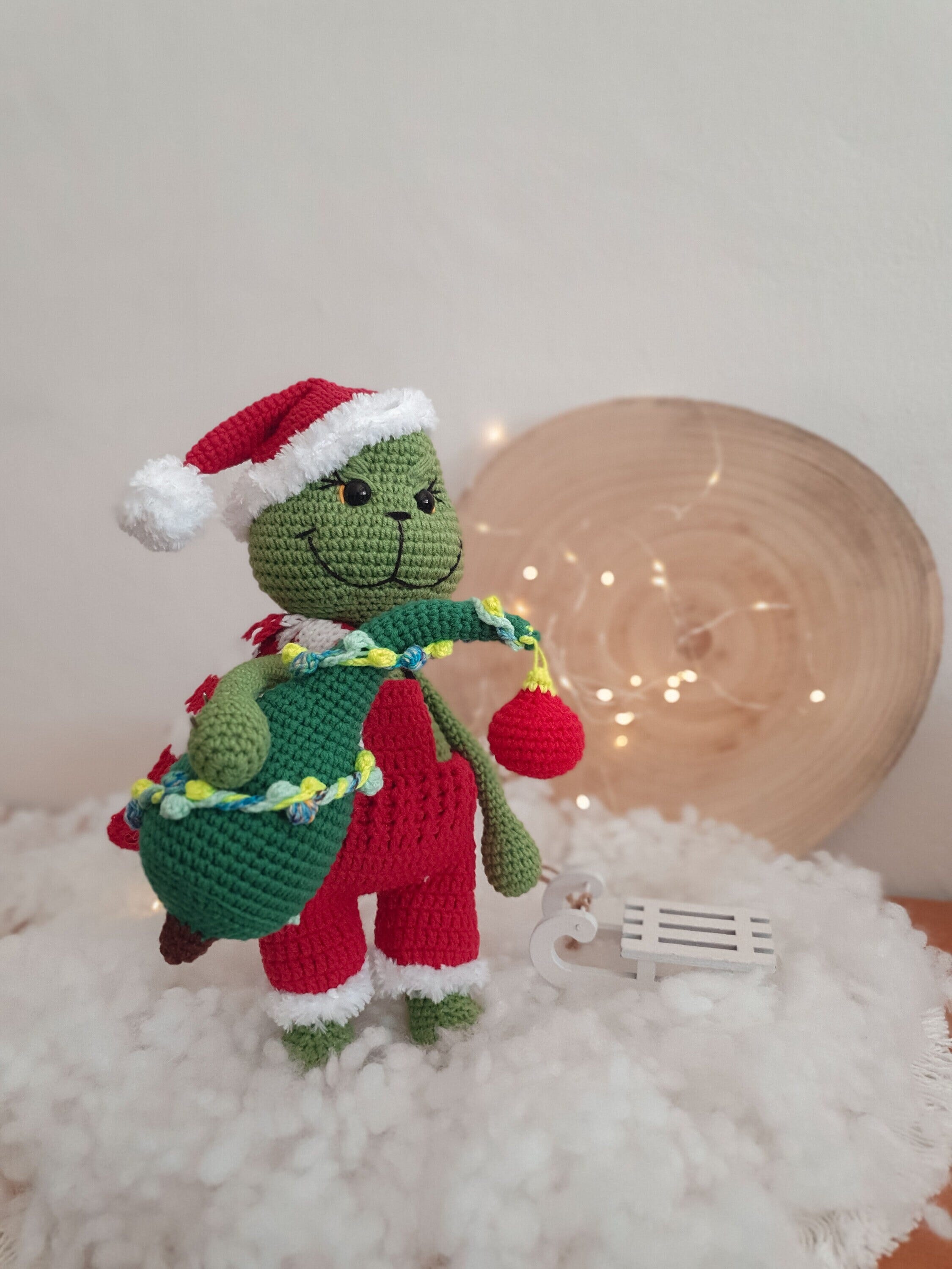 The Grinch and Max the Dog, Soft Grinch Toy Knitted Green Grinch, Christmas gift, newborn gift, Christmas present, crocheted Grinch, Grinch