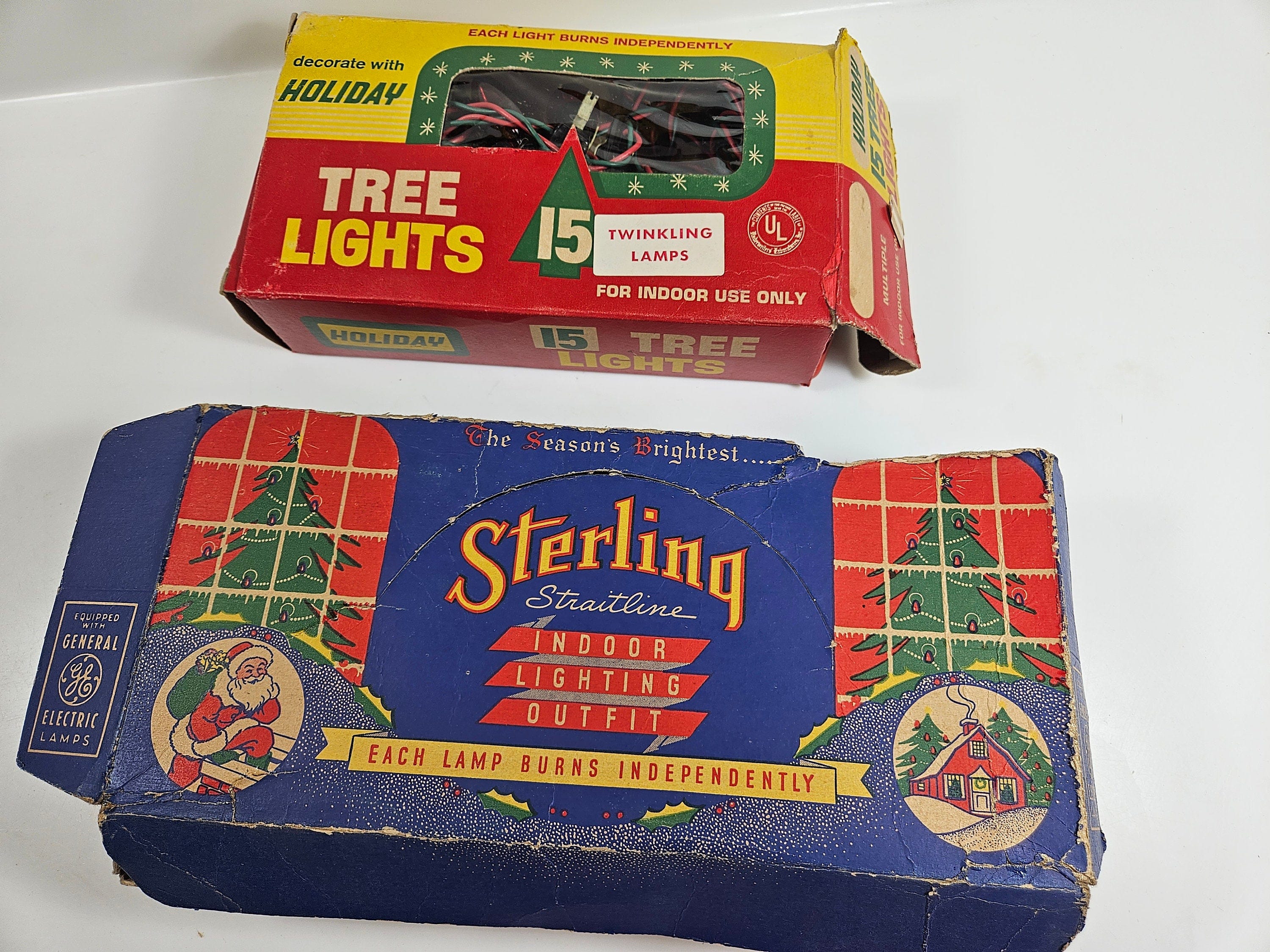 vtg 1940s-50s string of Christmas lights in original box, 2 choices // Sterling, 7 bulb or Holiday brand, 15 bulb // C 7.5 bulbs