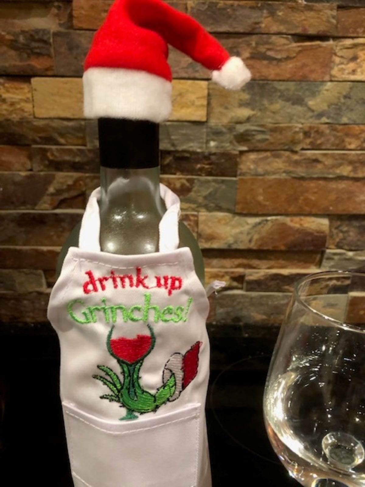 Grinches Wine Bottle Apron, Wine bottle Cover Grinches, embroidered, customized, personalized